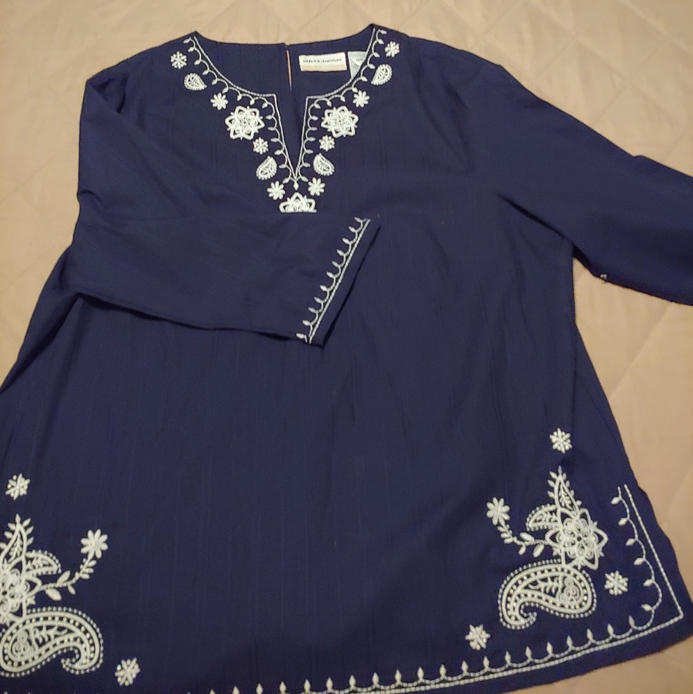 Alfred Dunner blue blouse
